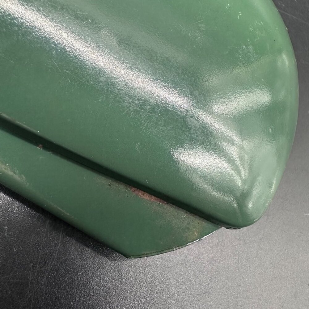 Vintage Green Metal Eyeglass Case Chain Fob Glasses Holder Hard Shell Retro - Picture 6 of 11